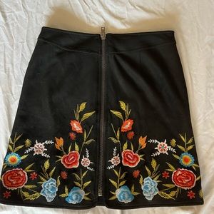 Floral black velvet mini skirt size small